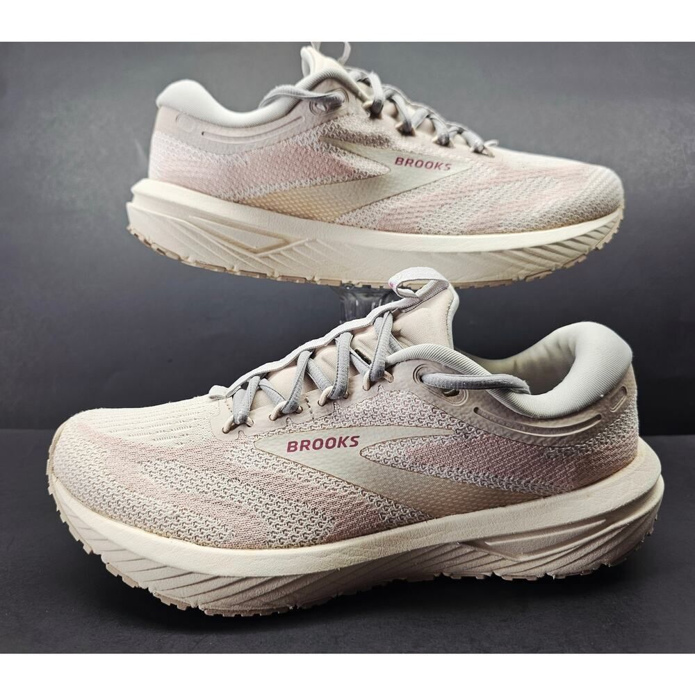 Brooks Women 9 Comfy footwear